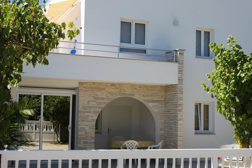 Apartments Ante Вир Екстер'єр фото